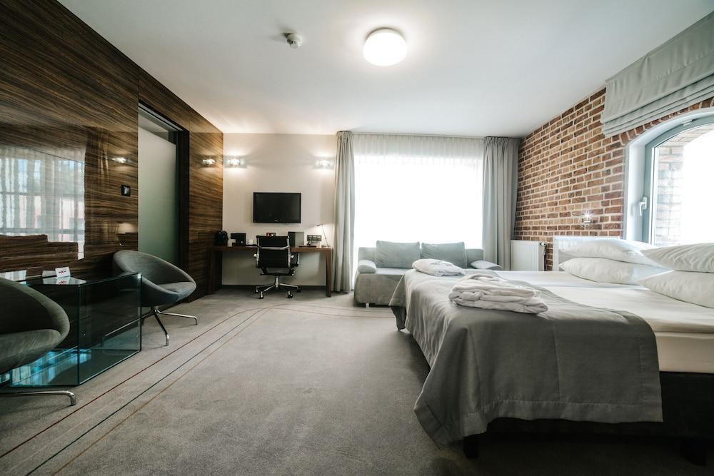 Q Hotel Grand Cru Gdansk Exterior photo